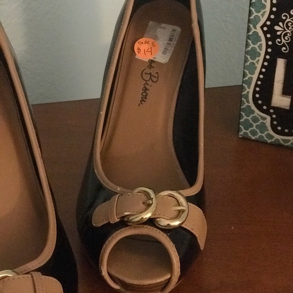 Women’s heels - Picture 2 of 2